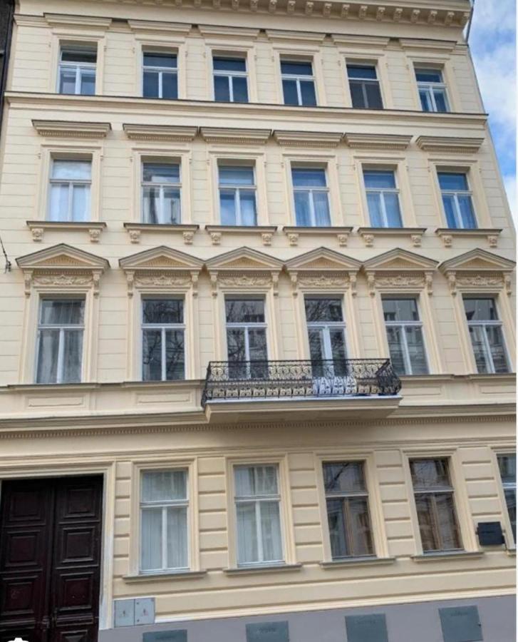 Gallys Apartment Lounge Prague Exterior photo